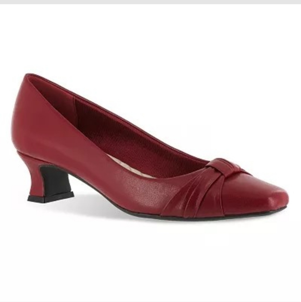 Easy Street Women's Heels Size 5 M Pumps Waive slip on Kitten Heel Red shoes